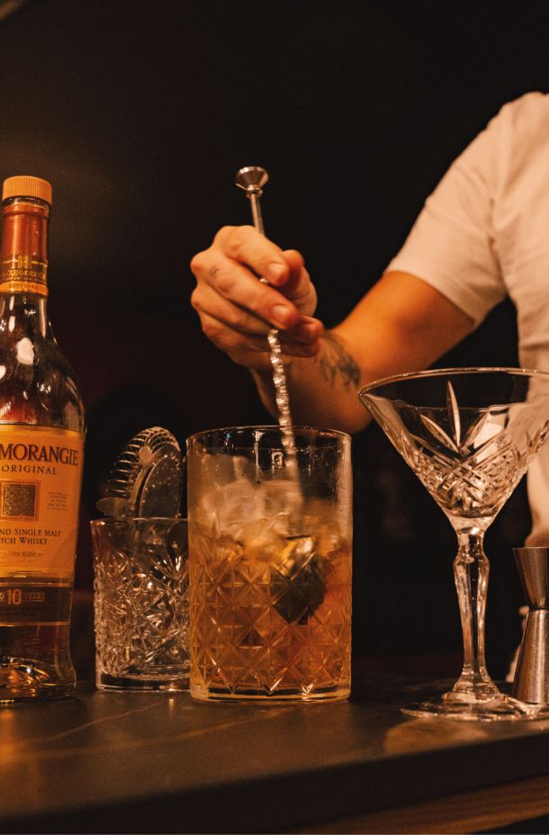 The Seven Kings-  bar- F7 Courchevel