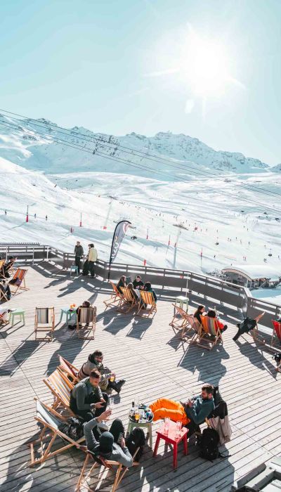 Hotel Fahrenheit 7 Val Thorens Terrasse on the slopes